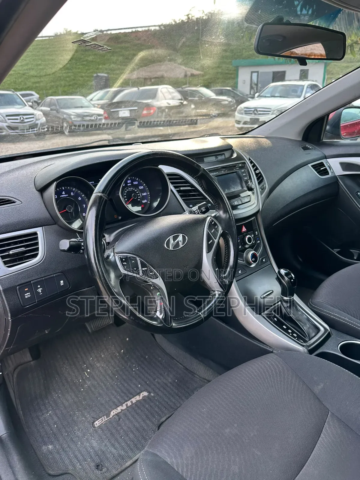 Hyundai Elantra SE 4dr Sedan (1.8L 4cyl 6A) 2015 Red