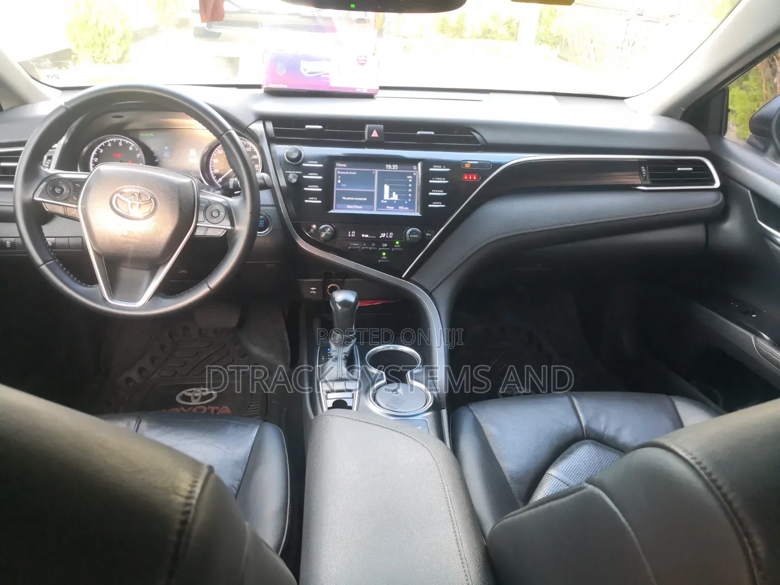 Toyota Camry XLE FWD (2.5L 4cyl 8AM) 2018 Black