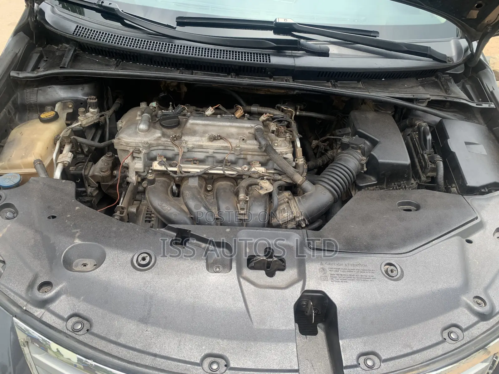 Toyota Avensis 2013 Gray