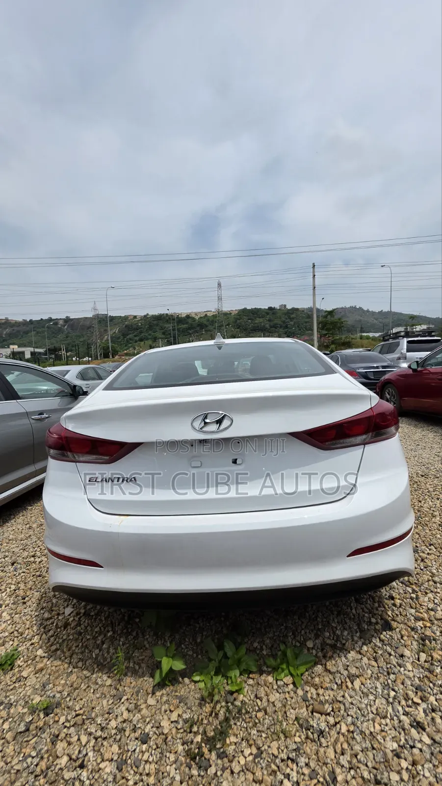 Hyundai Elantra SE 2018 White