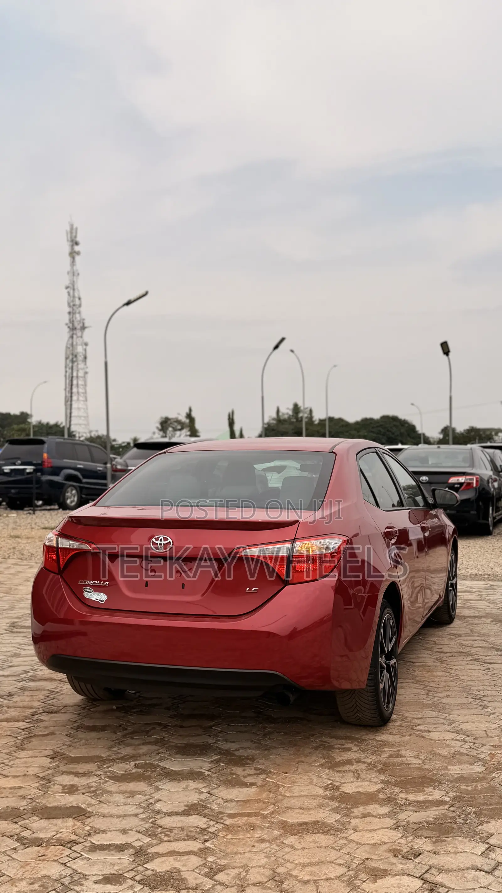 Toyota Corolla LE 4dr Sedan (1.8L 4cyl CVT) 2015 Red