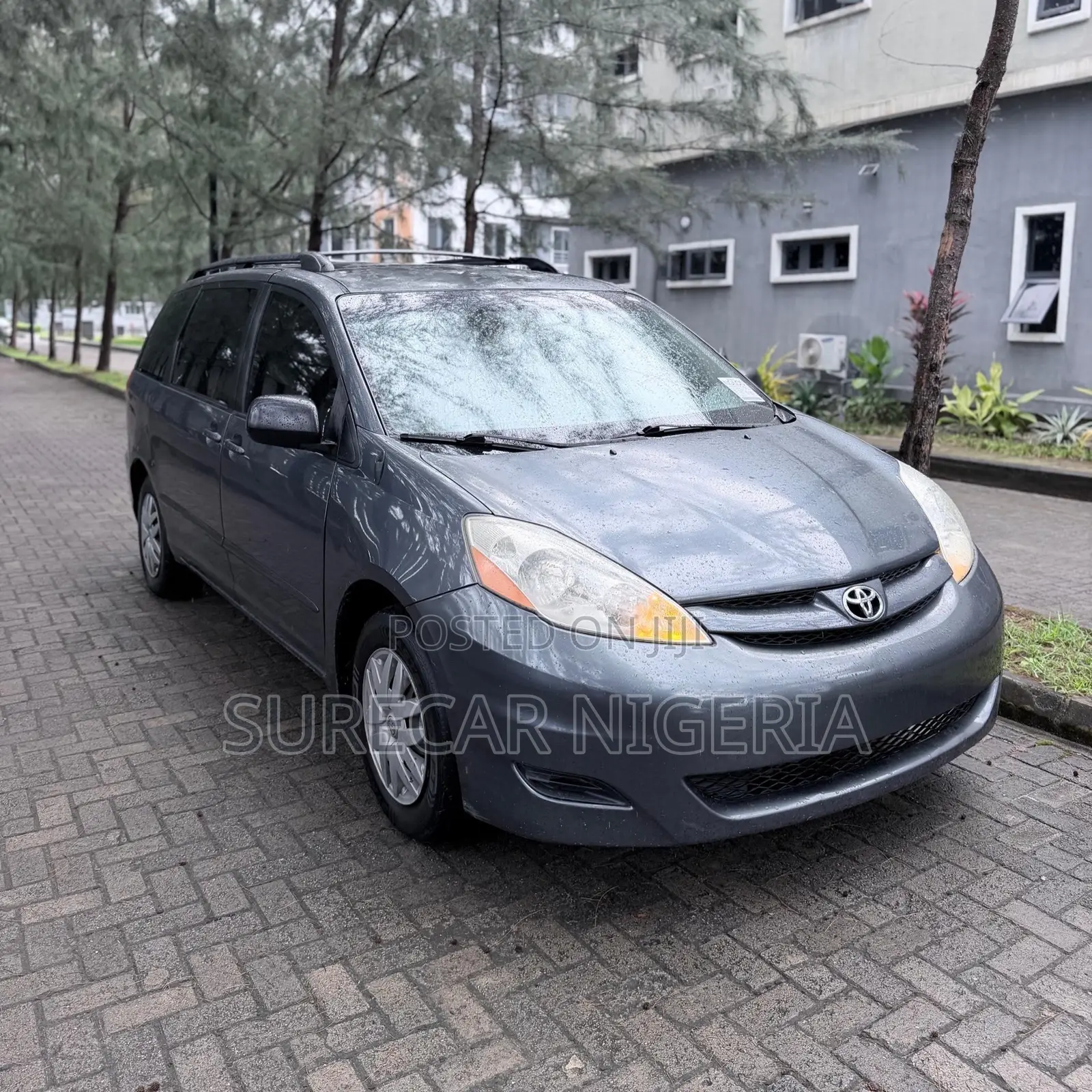 Toyota Sienna LE 2008