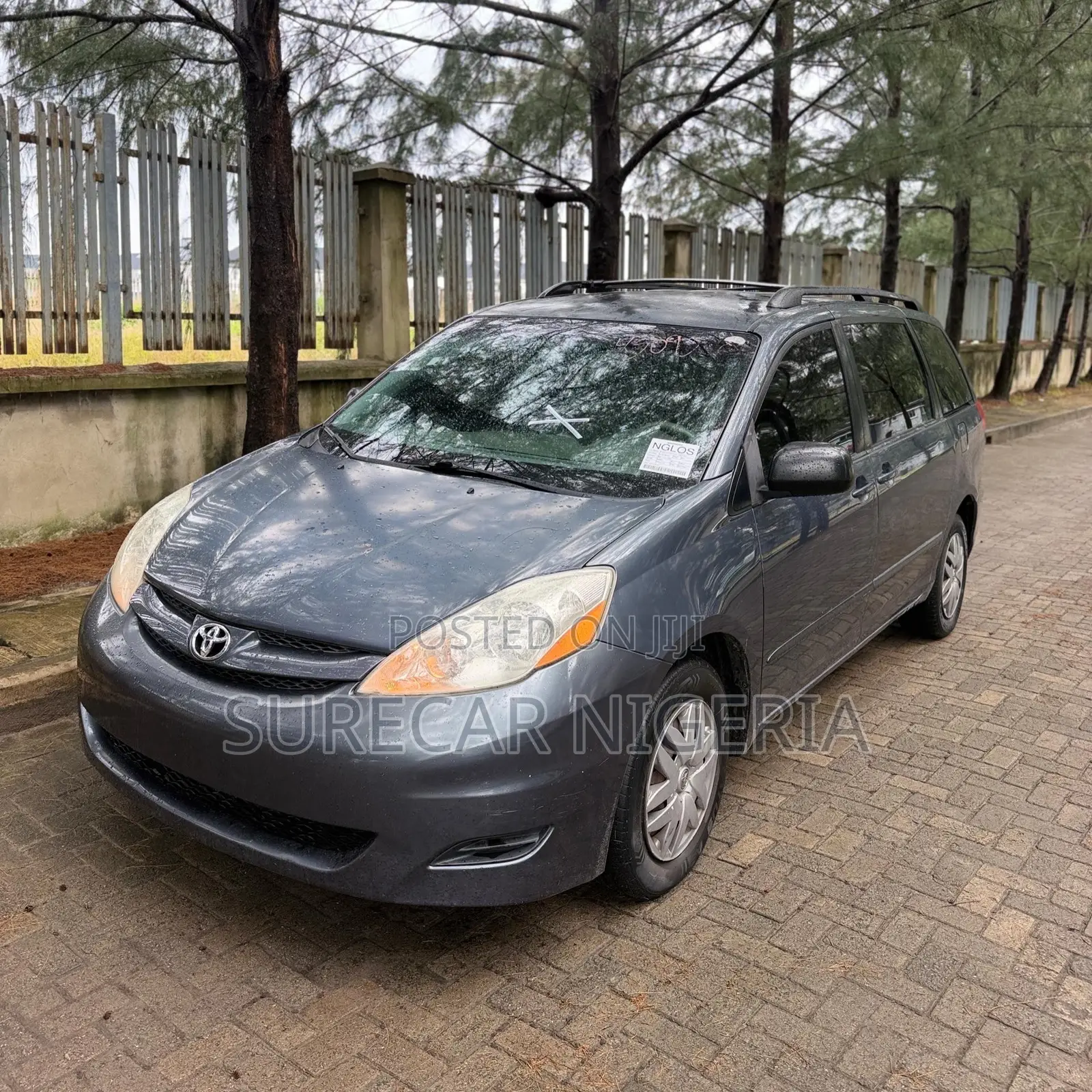 Toyota Sienna LE 2008