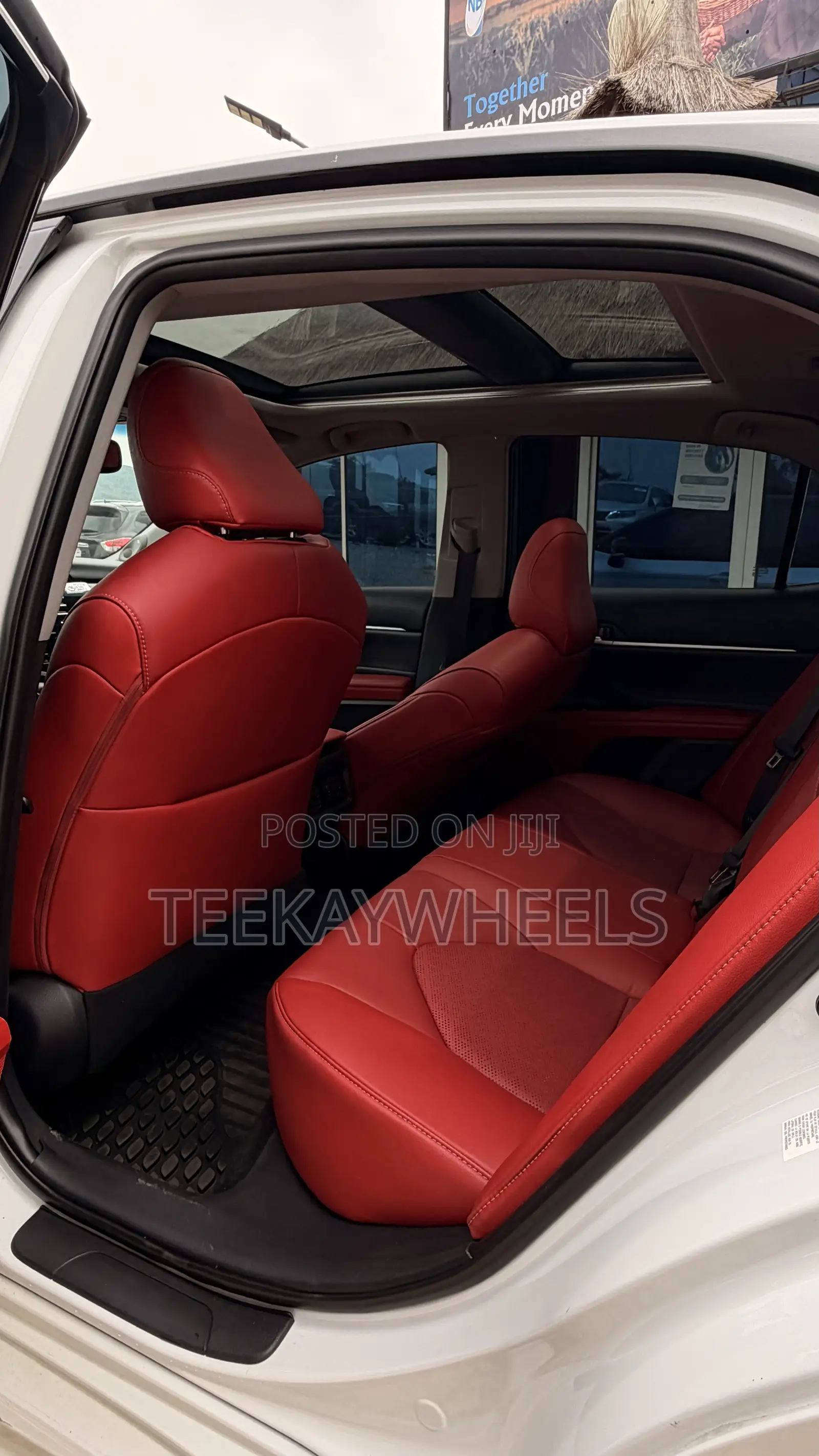Toyota Camry XSE V6 FWD (3.5L 6cyl 8AM) 2018 White