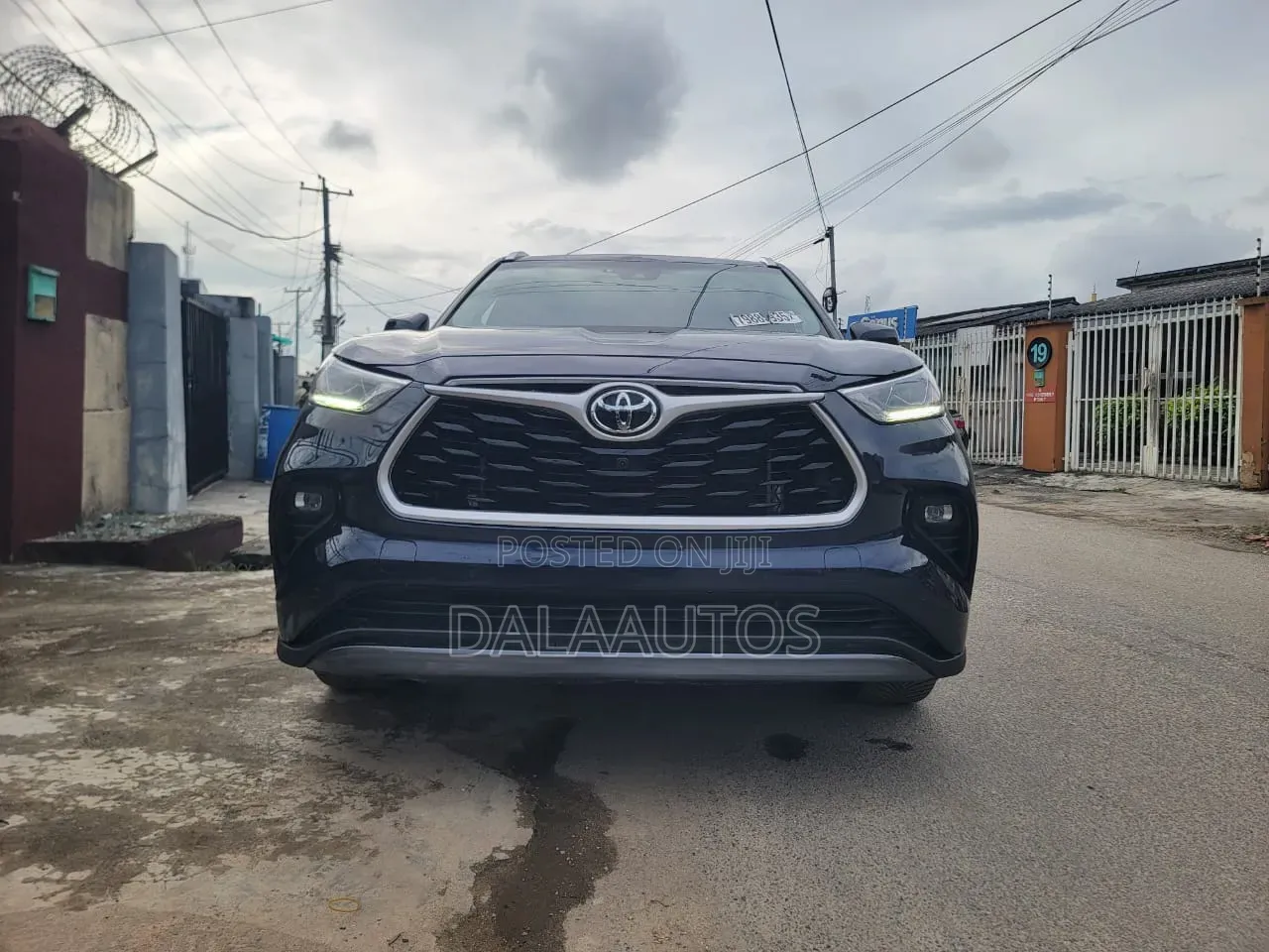 Toyota Highlander Platinum 2022 Blue