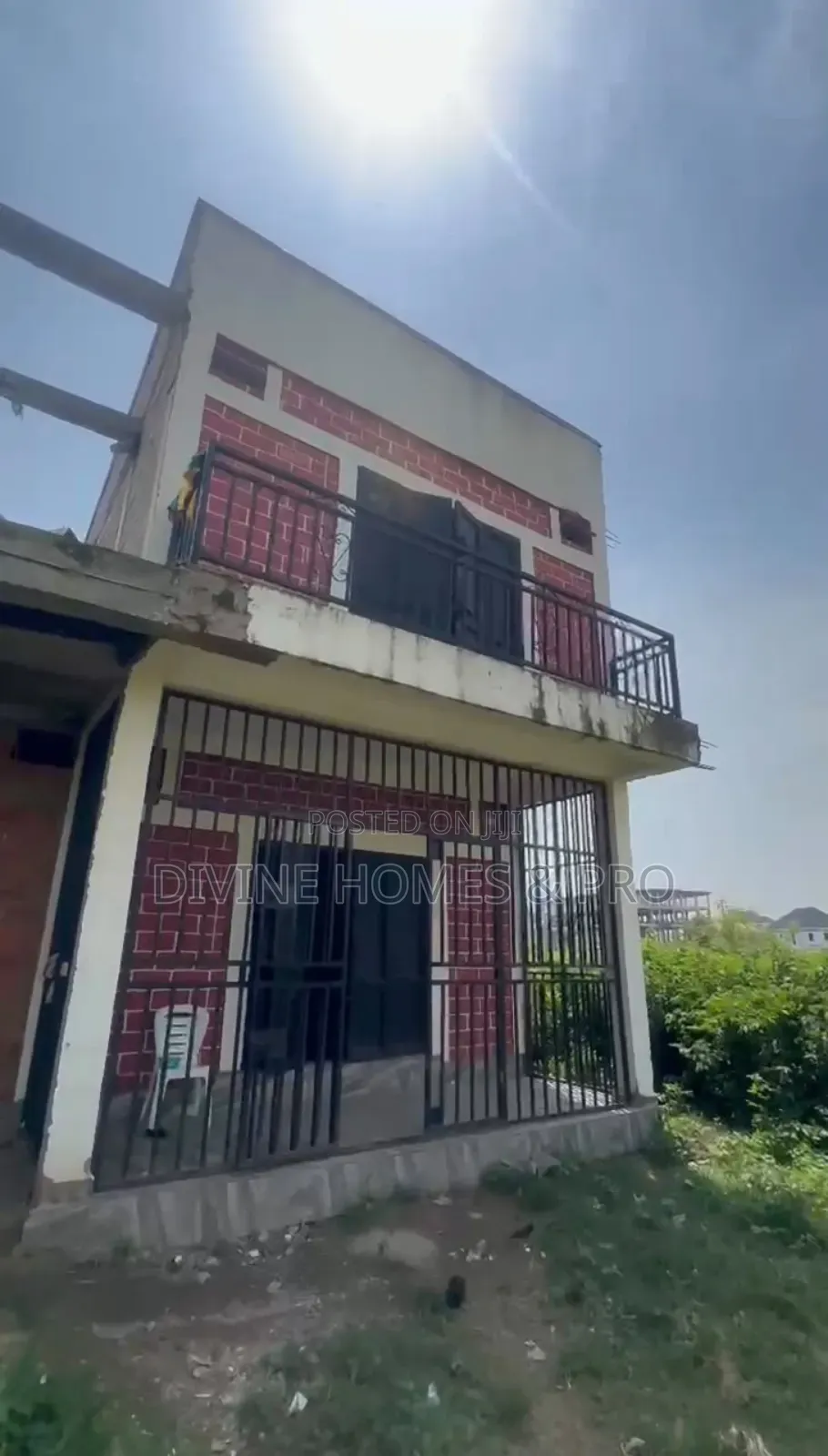 A Massive Space in a Strategic Location