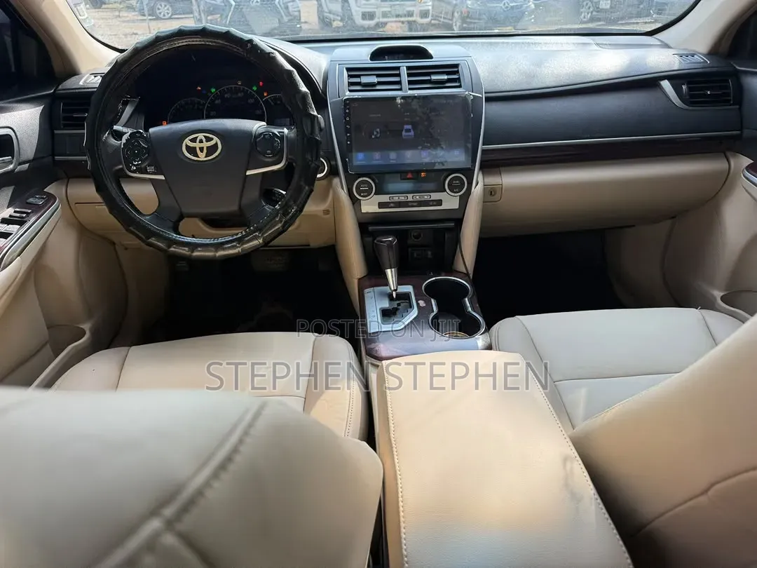 Toyota Camry XLE 4dr Sedan (3.5L 6cyl 6A) 2014 Black