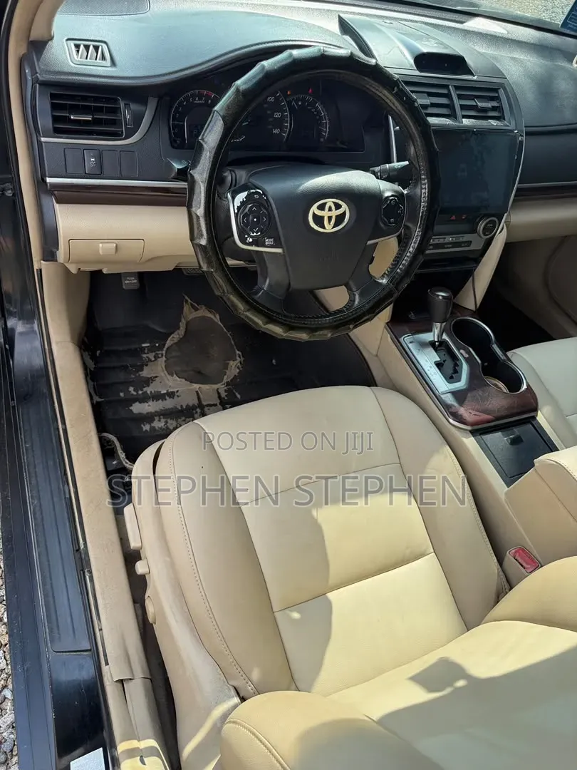 Toyota Camry XLE 4dr Sedan (3.5L 6cyl 6A) 2014 Black