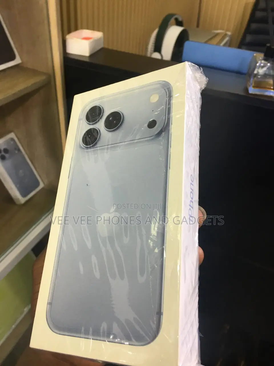 New Apple iPhone 18 Pro Max 256 GB Blue