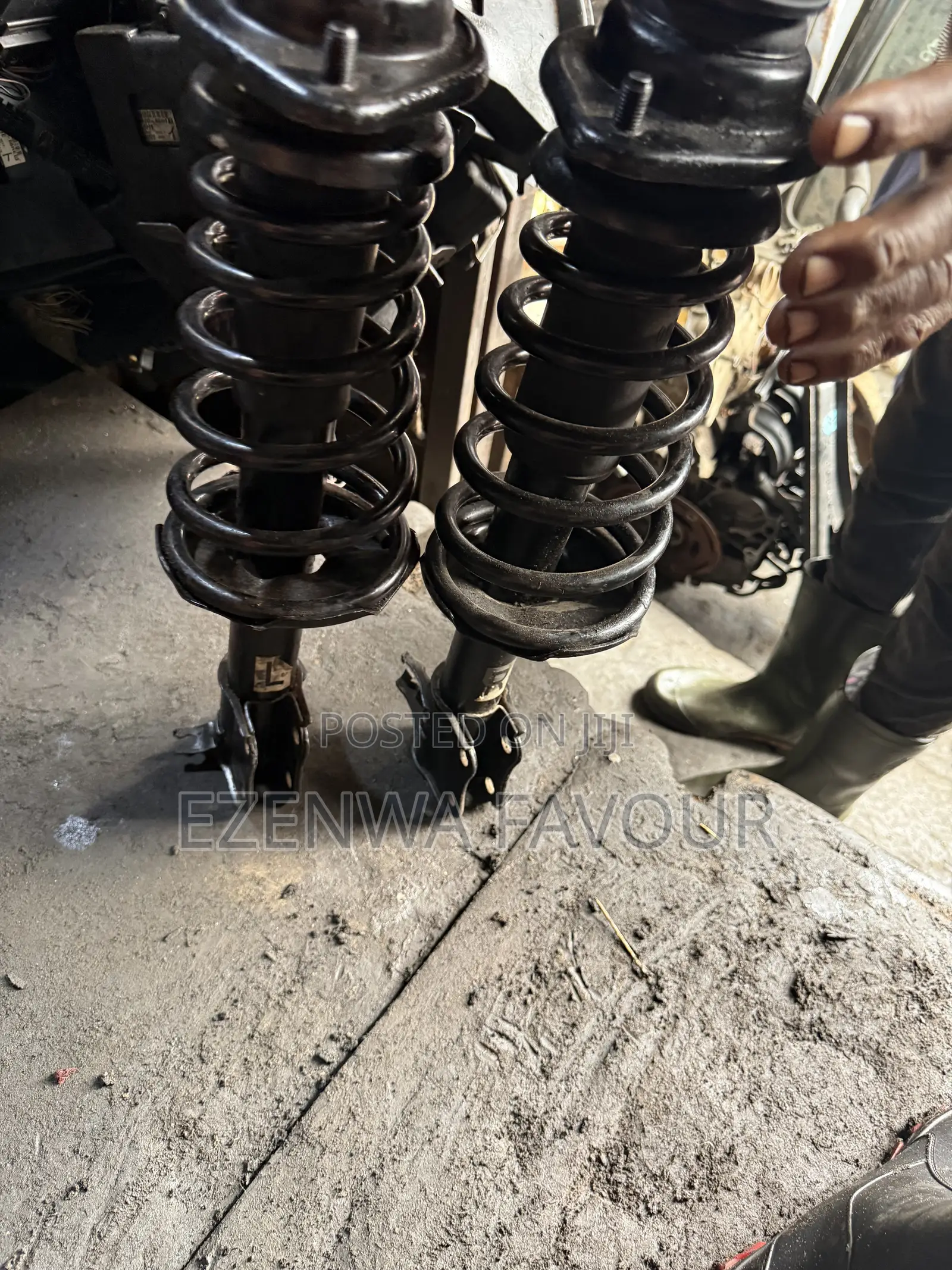 Suzuki Every Front Shocks