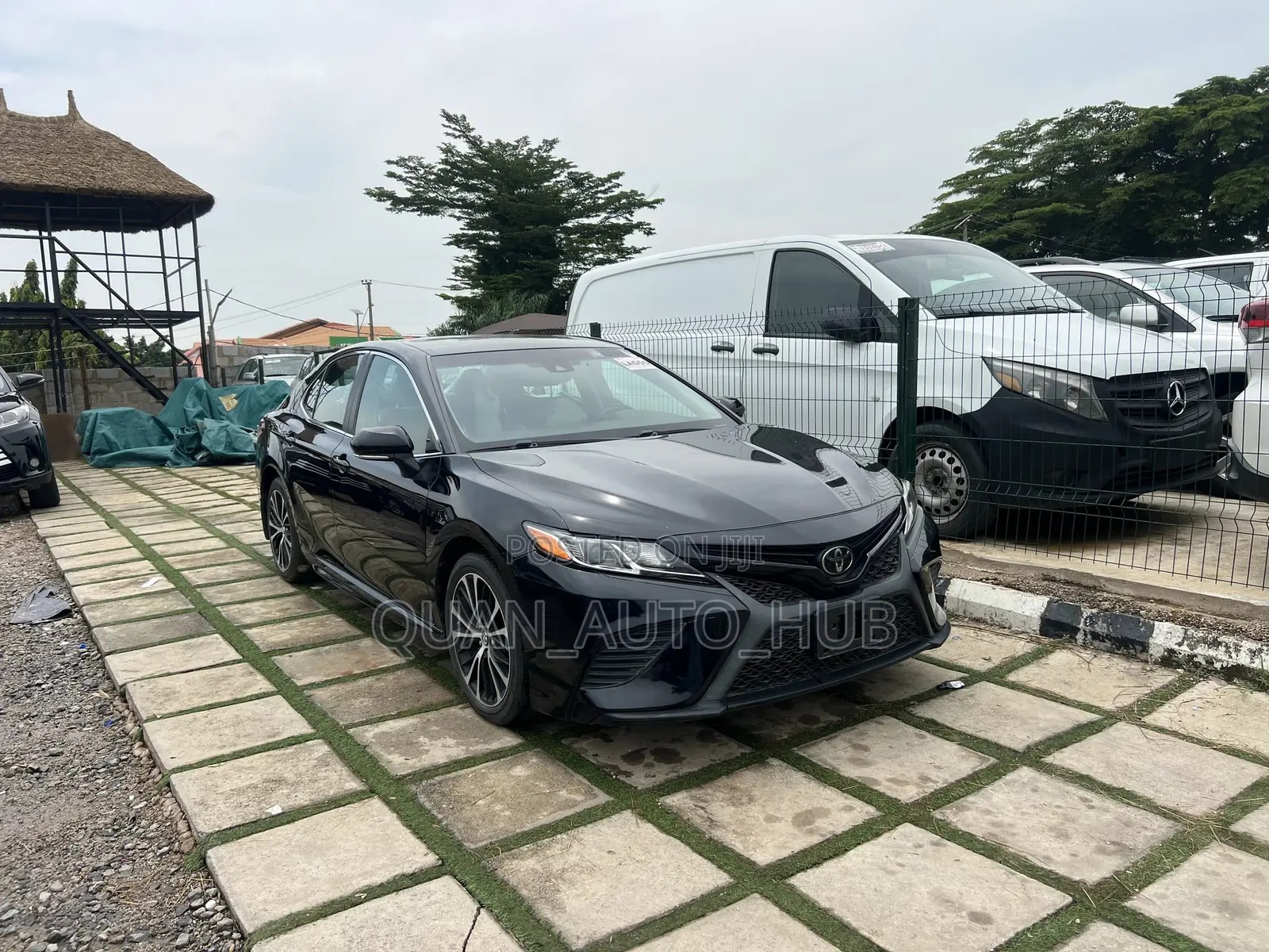 Toyota Camry SE Nightshade FWD 2020 Black