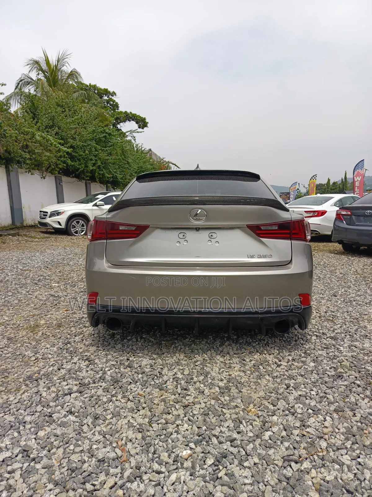 Lexus IS 2014 Gold