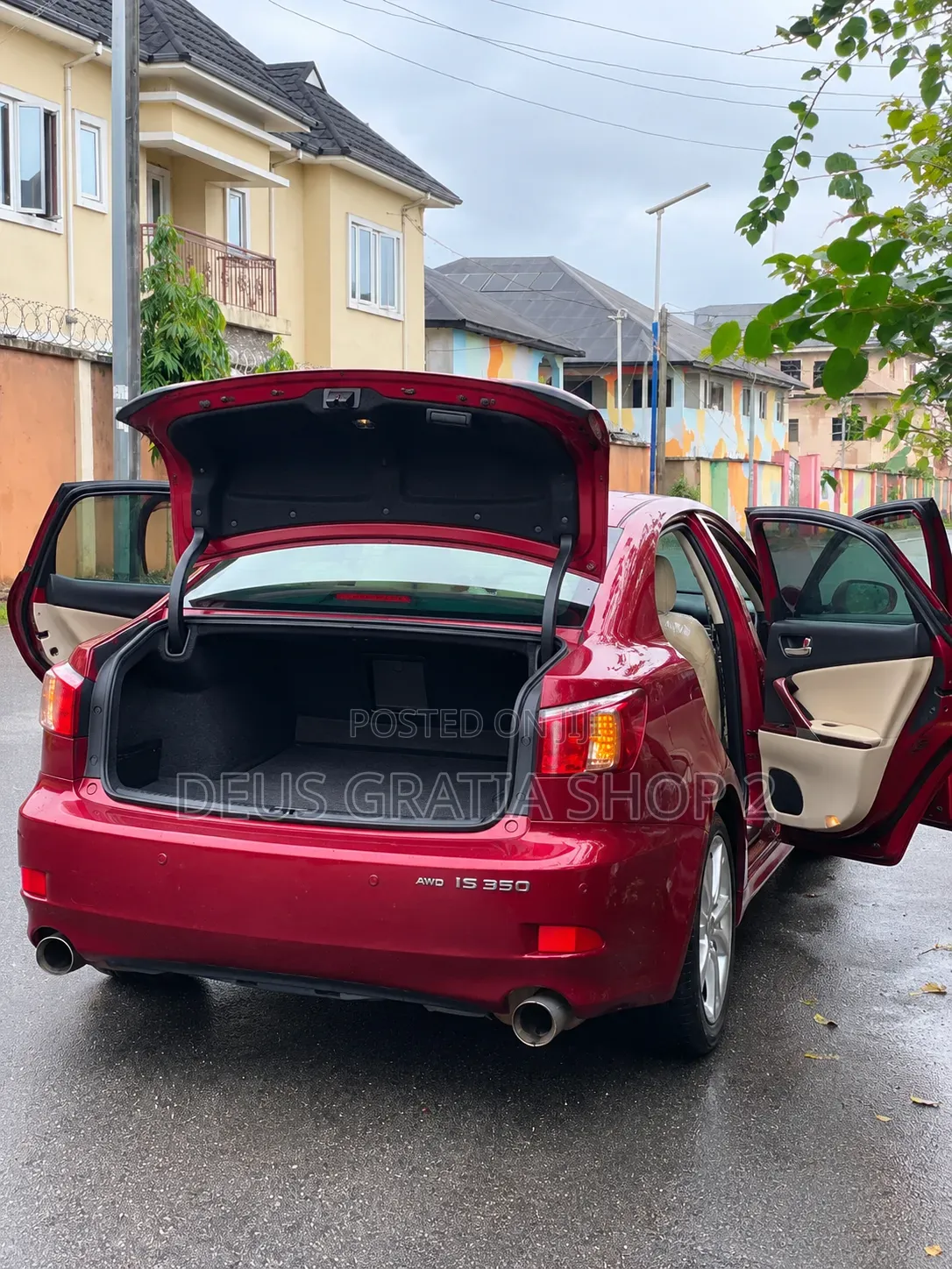 Lexus IS 2010 Red