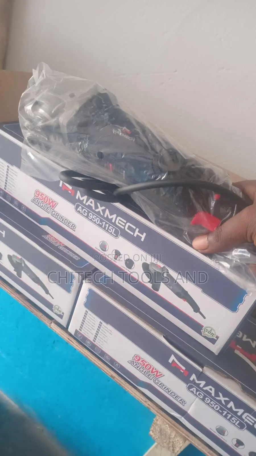 Maxmech 950W Electric Angle Grinder (AG 950-115l) - Brand New
