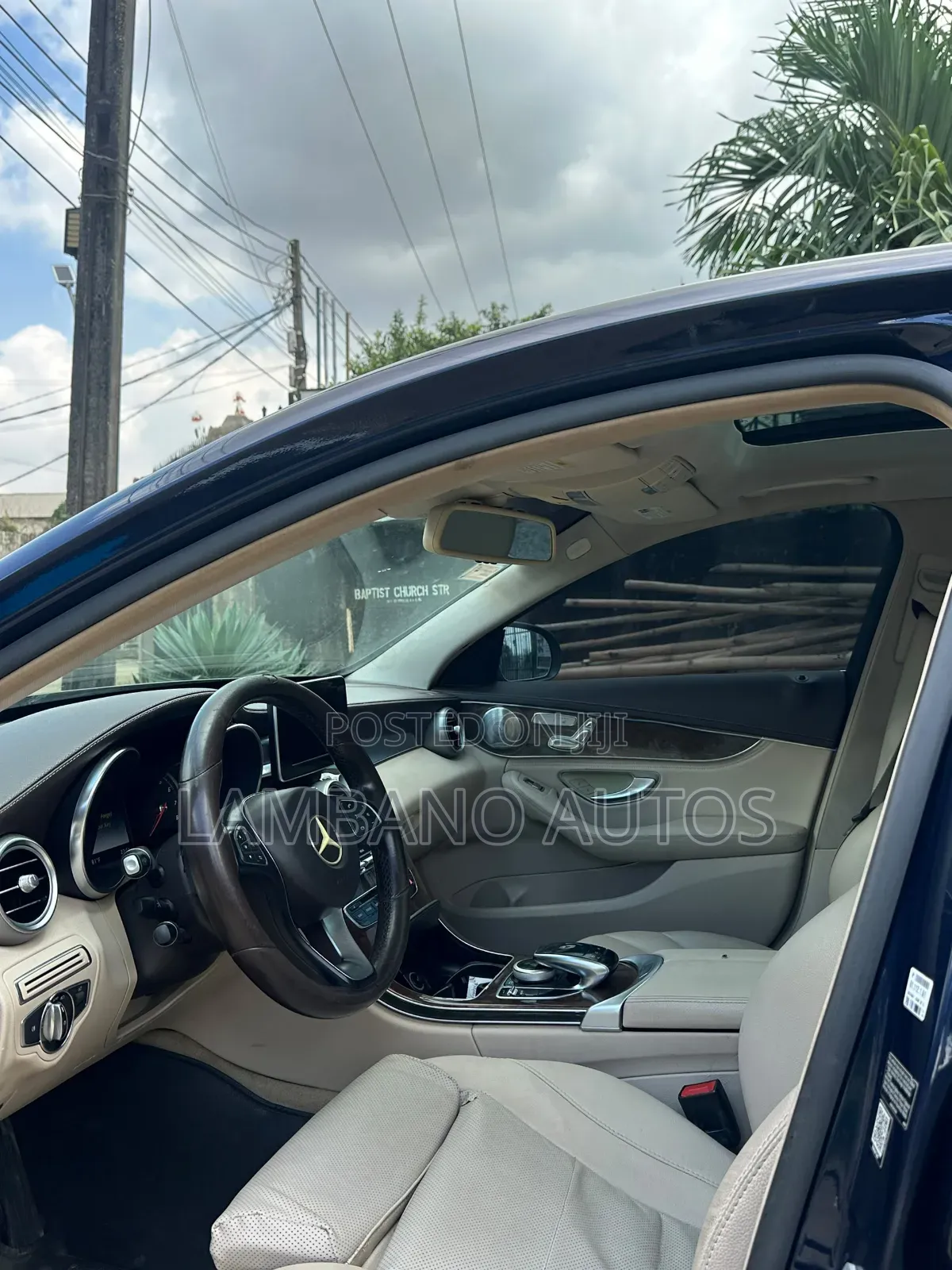 Mercedes-Benz C300 2016 Blue