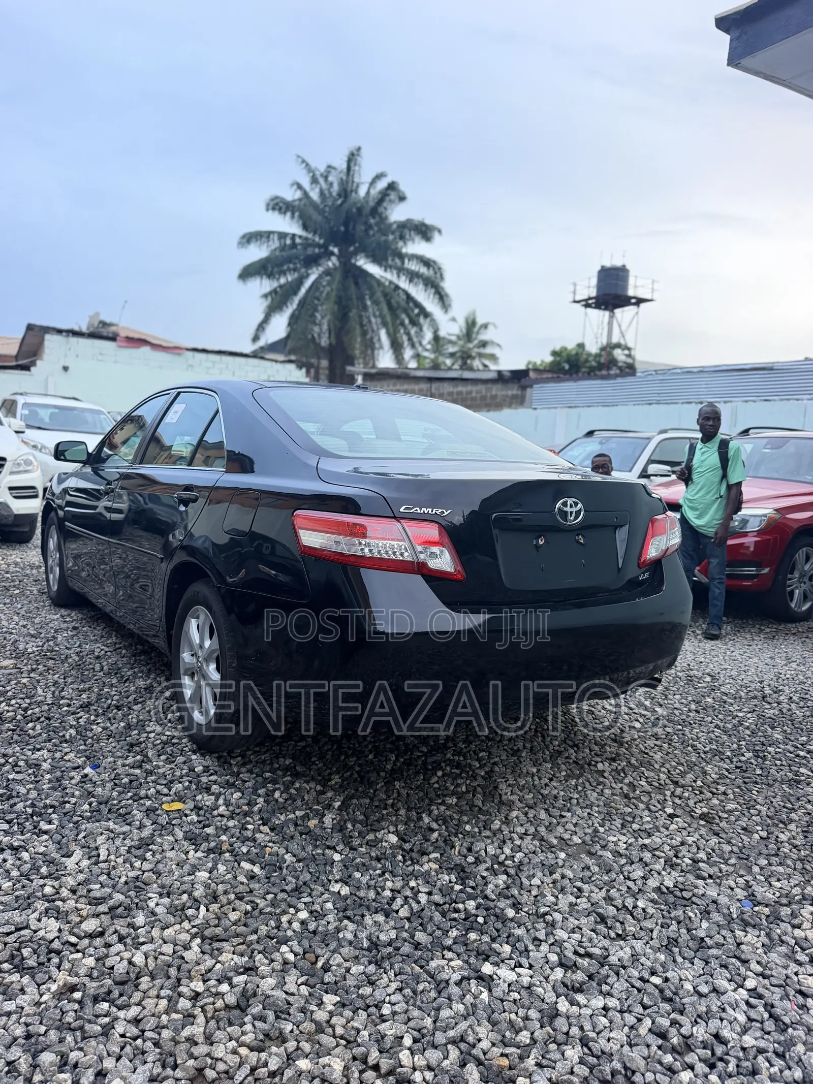 Toyota Camry LE 4dr Sedan (2.5L 4cyl 6A) 2011 Black