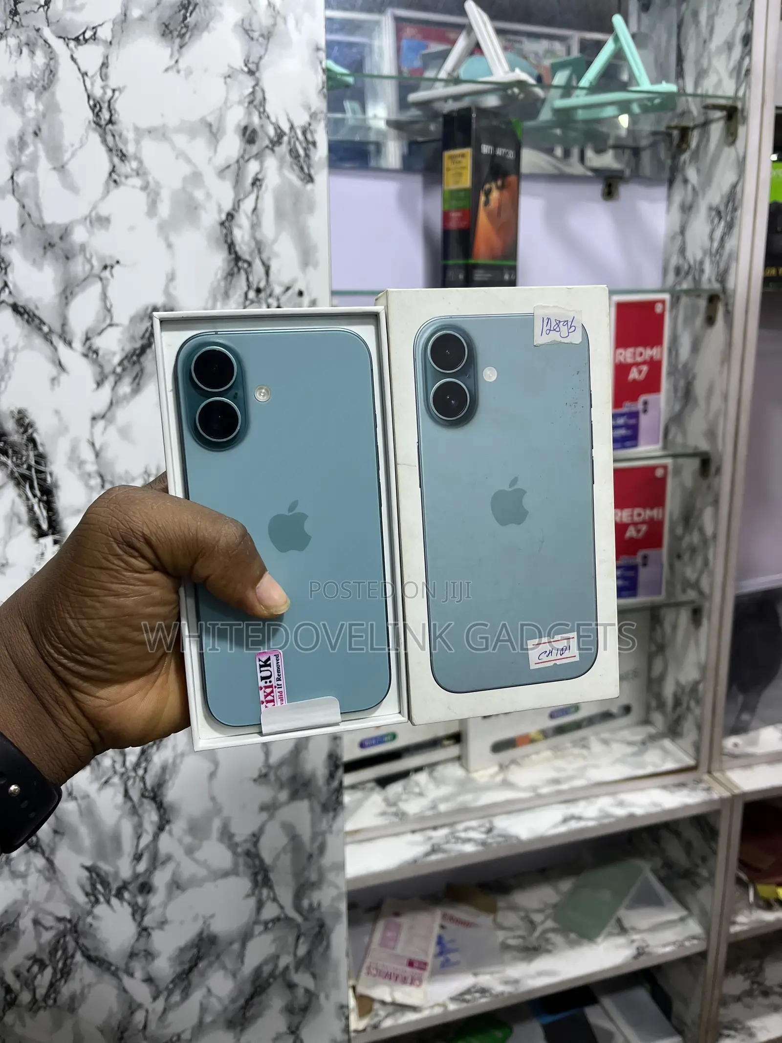 New Apple iPhone 16 128 GB Blue