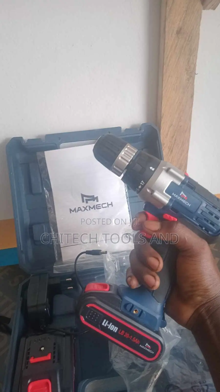 Maxmech 20V Cordless Lithium-Ion Drill Driver Kit - Brand New