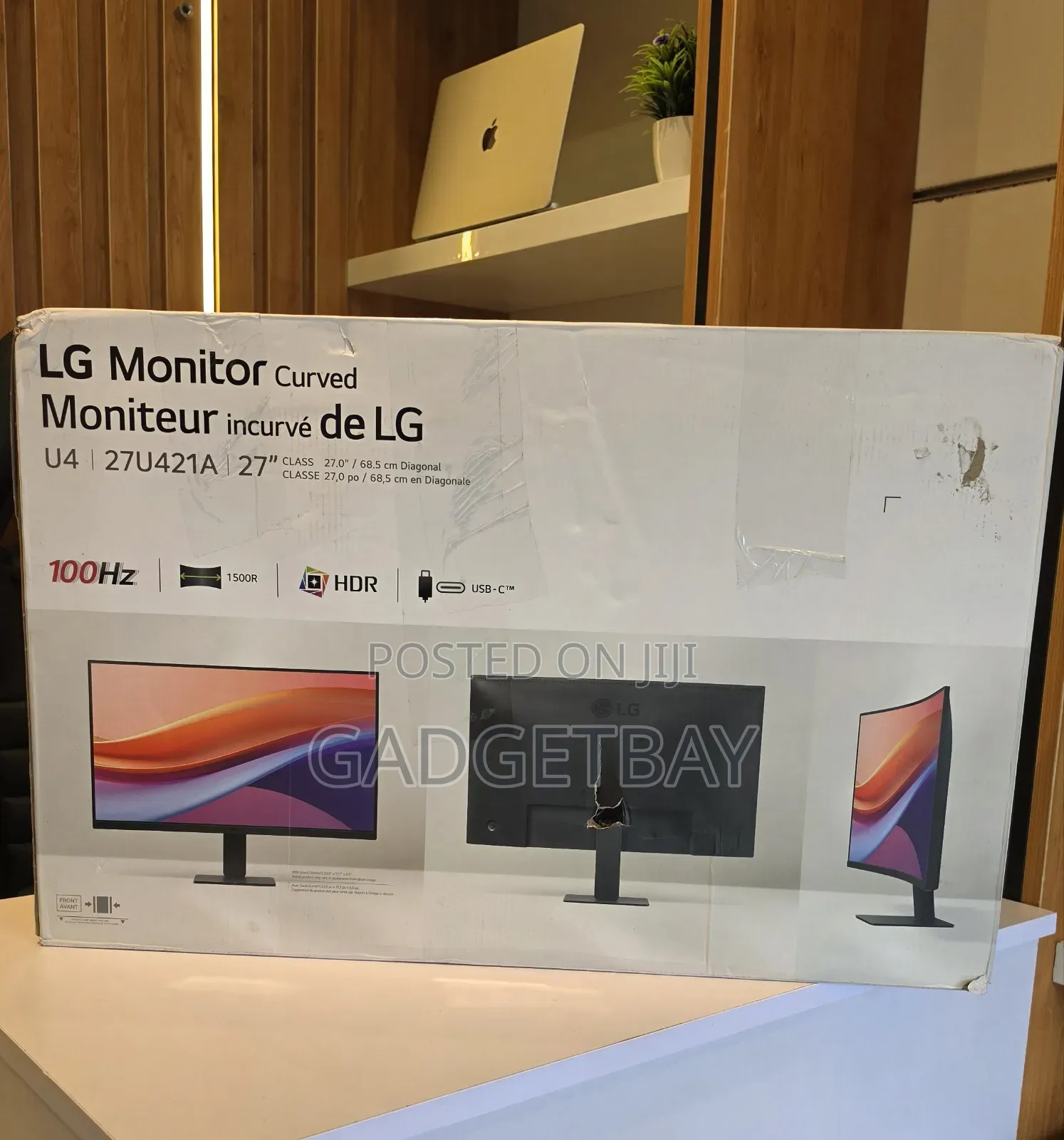 LG 27" FHD HDR10 16:9 Curved Monitor 100Hz - Black