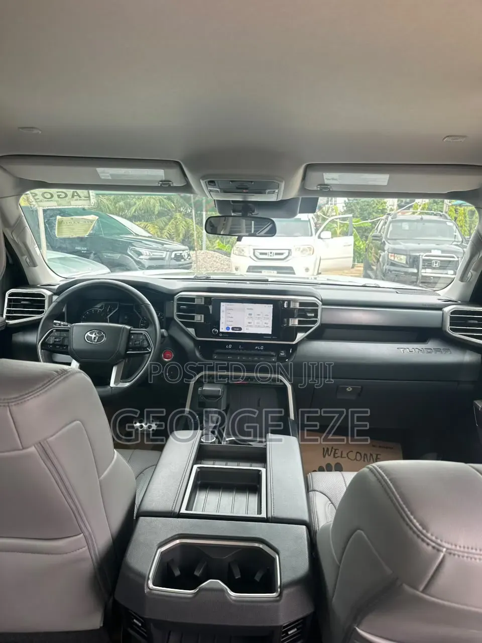 Toyota Tundra 2025 Silver