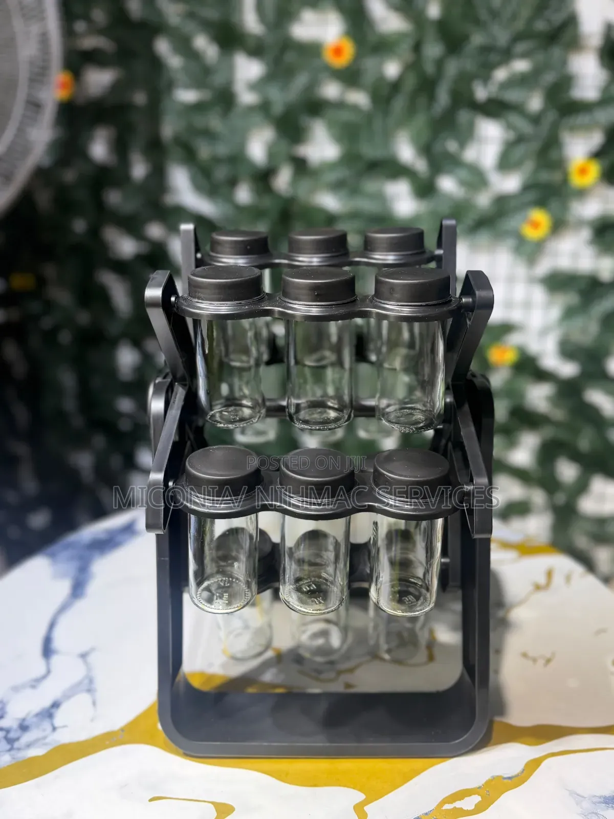 18 Jar Rotating Spice Rack