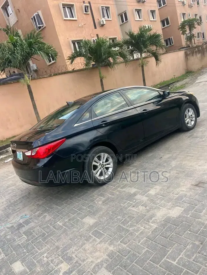 Hyundai Sonata 2012 Black