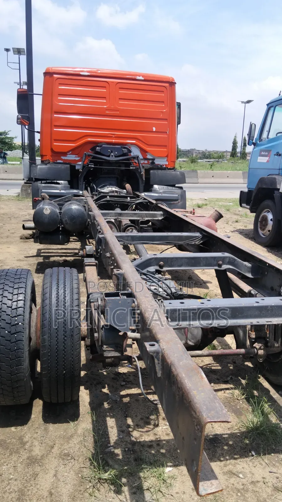 Mercedes Benz Truck 814 2002 Orange