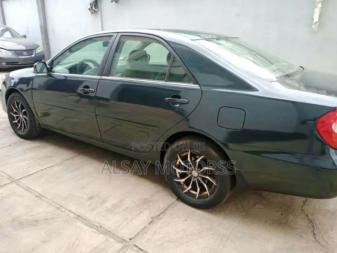 Toyota Camry XLE 4dr Sedan (2.4L 4cyl 4A) 2004 Green