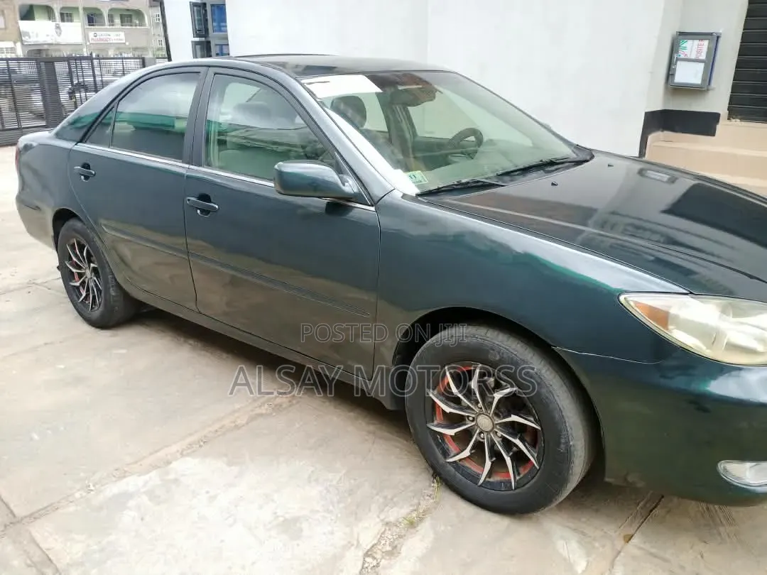 Toyota Camry XLE 4dr Sedan (2.4L 4cyl 4A) 2004 Green