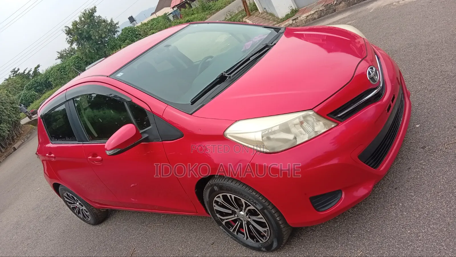Toyota Yaris 2013 Red