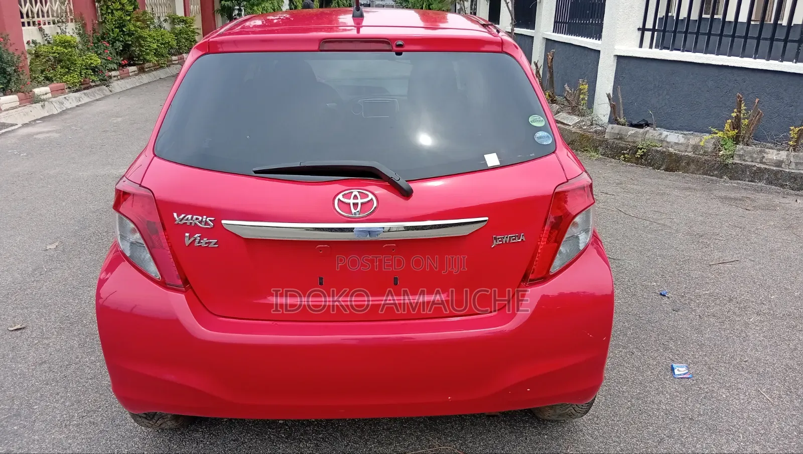 Toyota Yaris 2013 Red