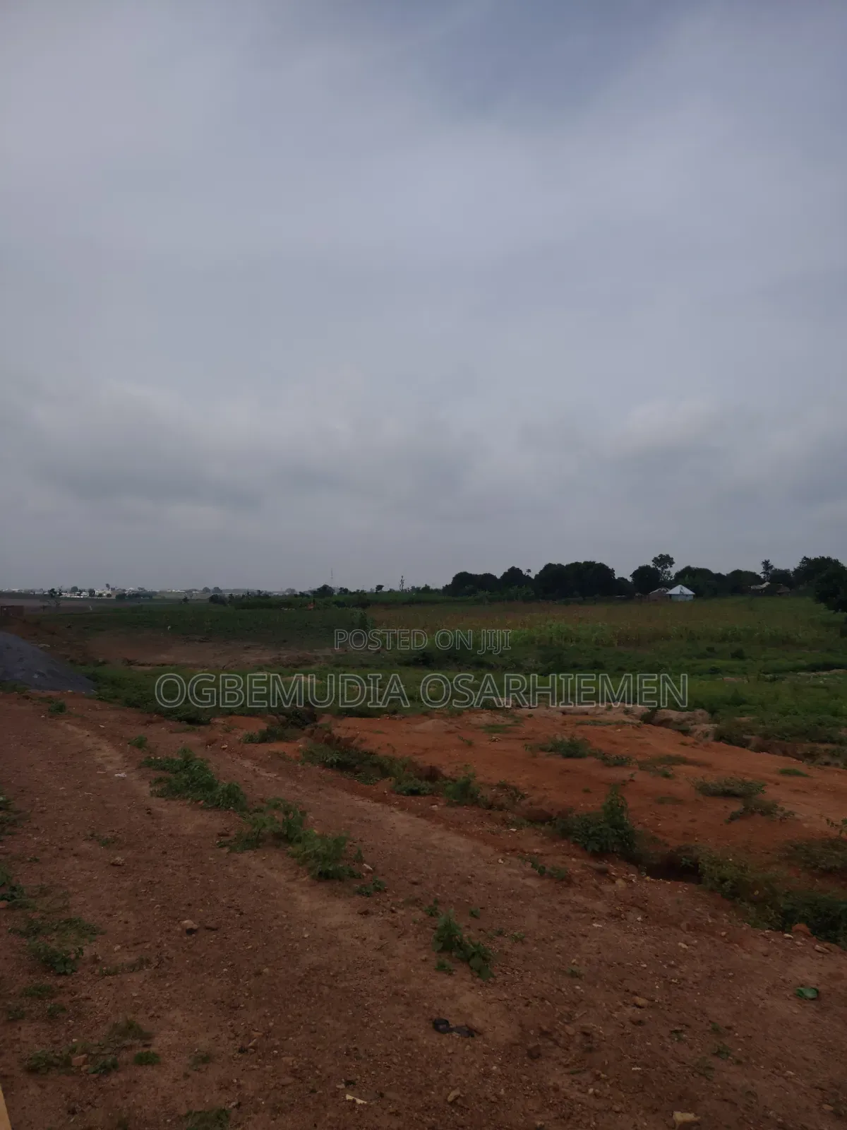 180sqm Estate Land for 3 Bedroom Terrace Duplex With RofO