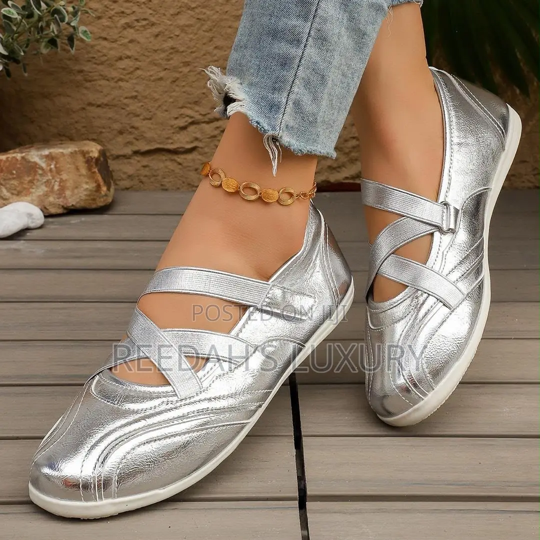 Metallic Cross-Strap Flat Shoes