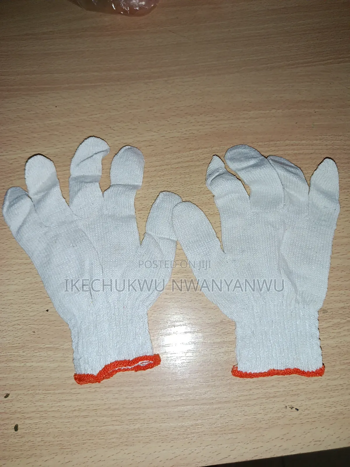 Dozens of Cotton Hands Gloves