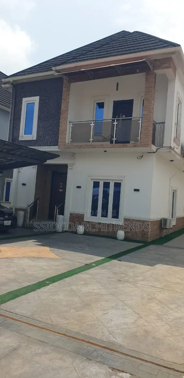 5bdrm Duplex in Call To Access, Ikota for sale