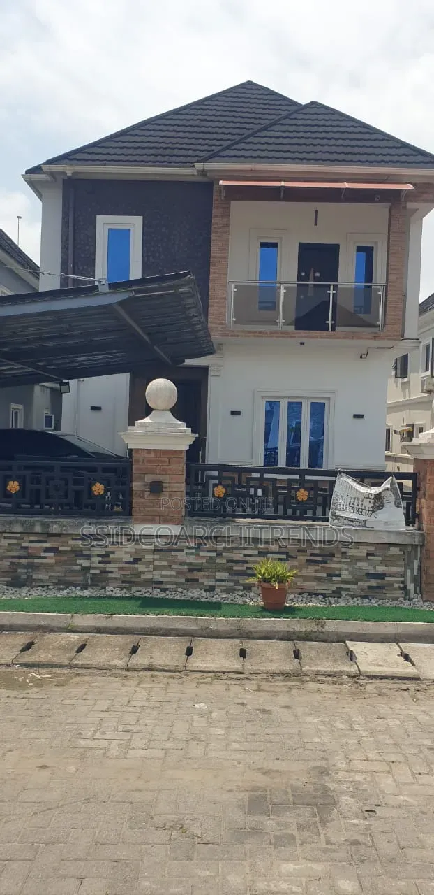 5bdrm Duplex in Call To Access, Ikota for sale