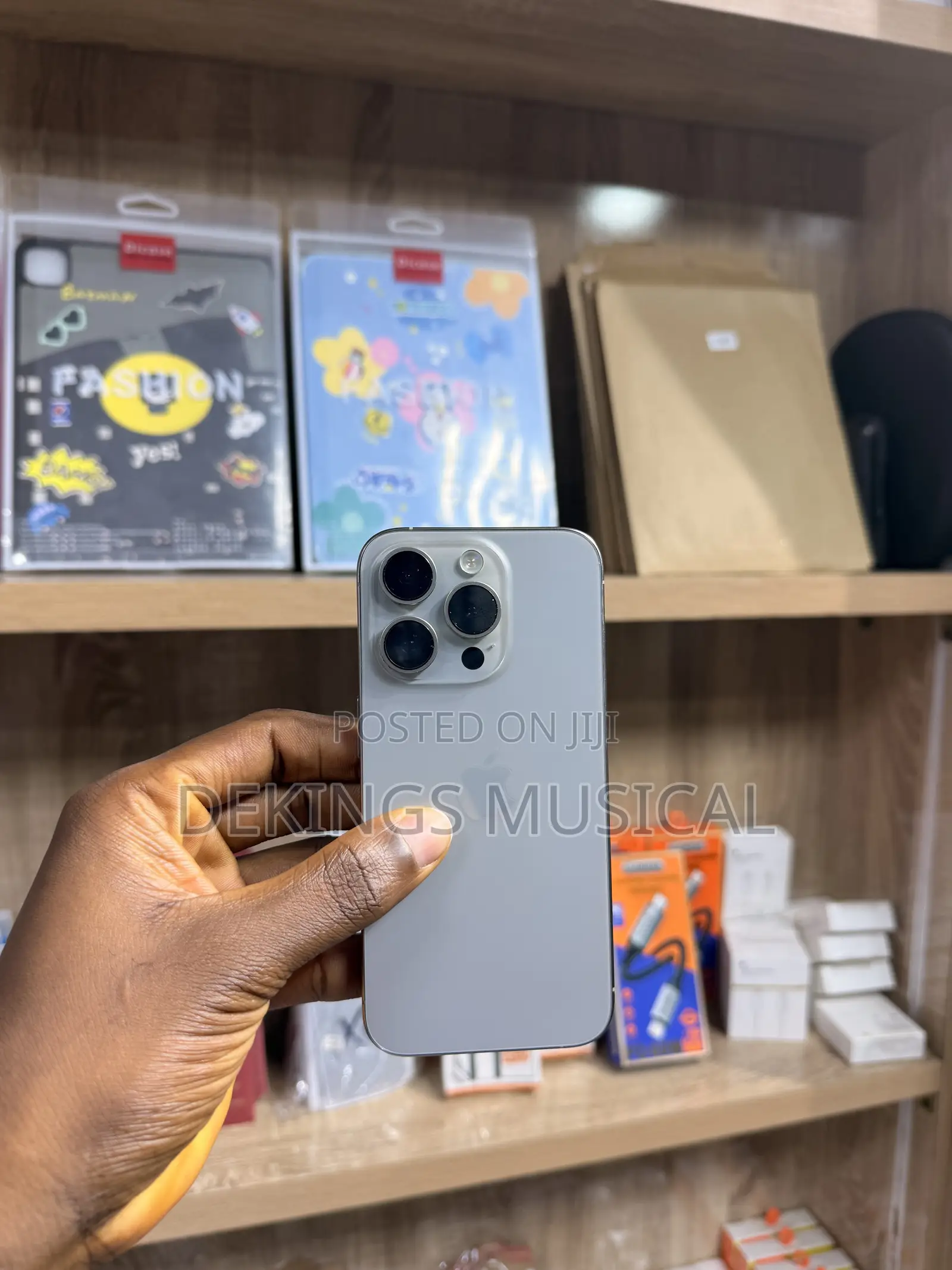 Apple iPhone 15 Pro 128 GB Gray