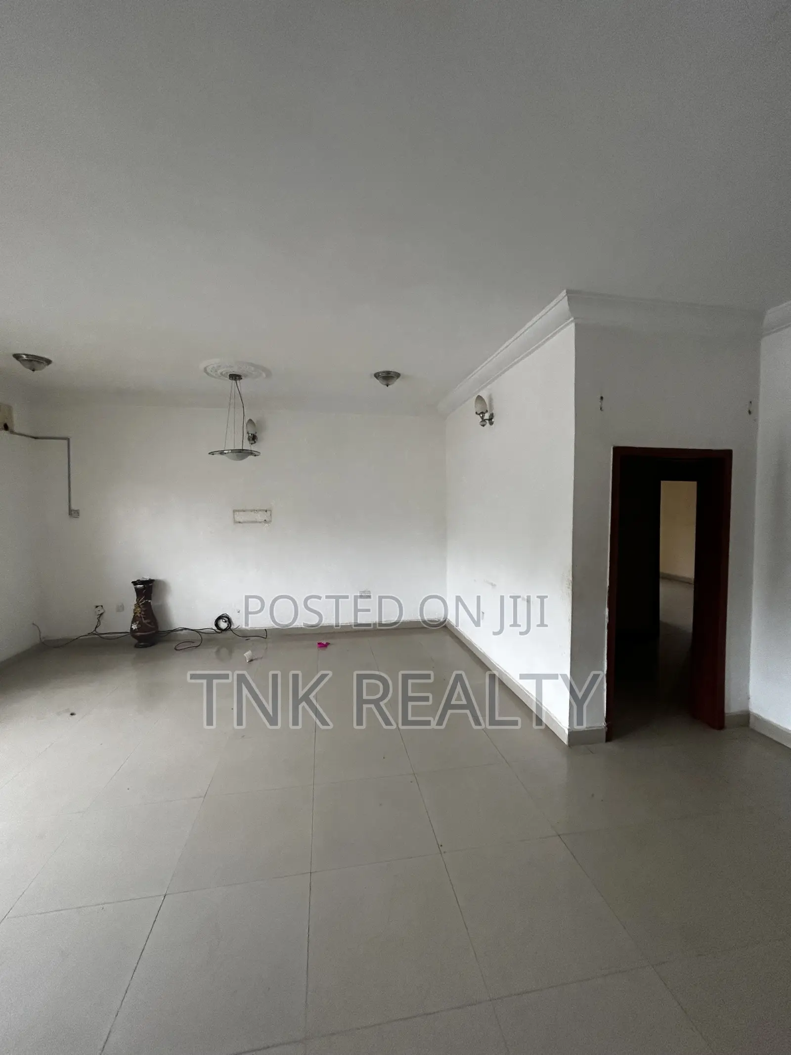 2bdrm Apartment in Wuse 2 for rent