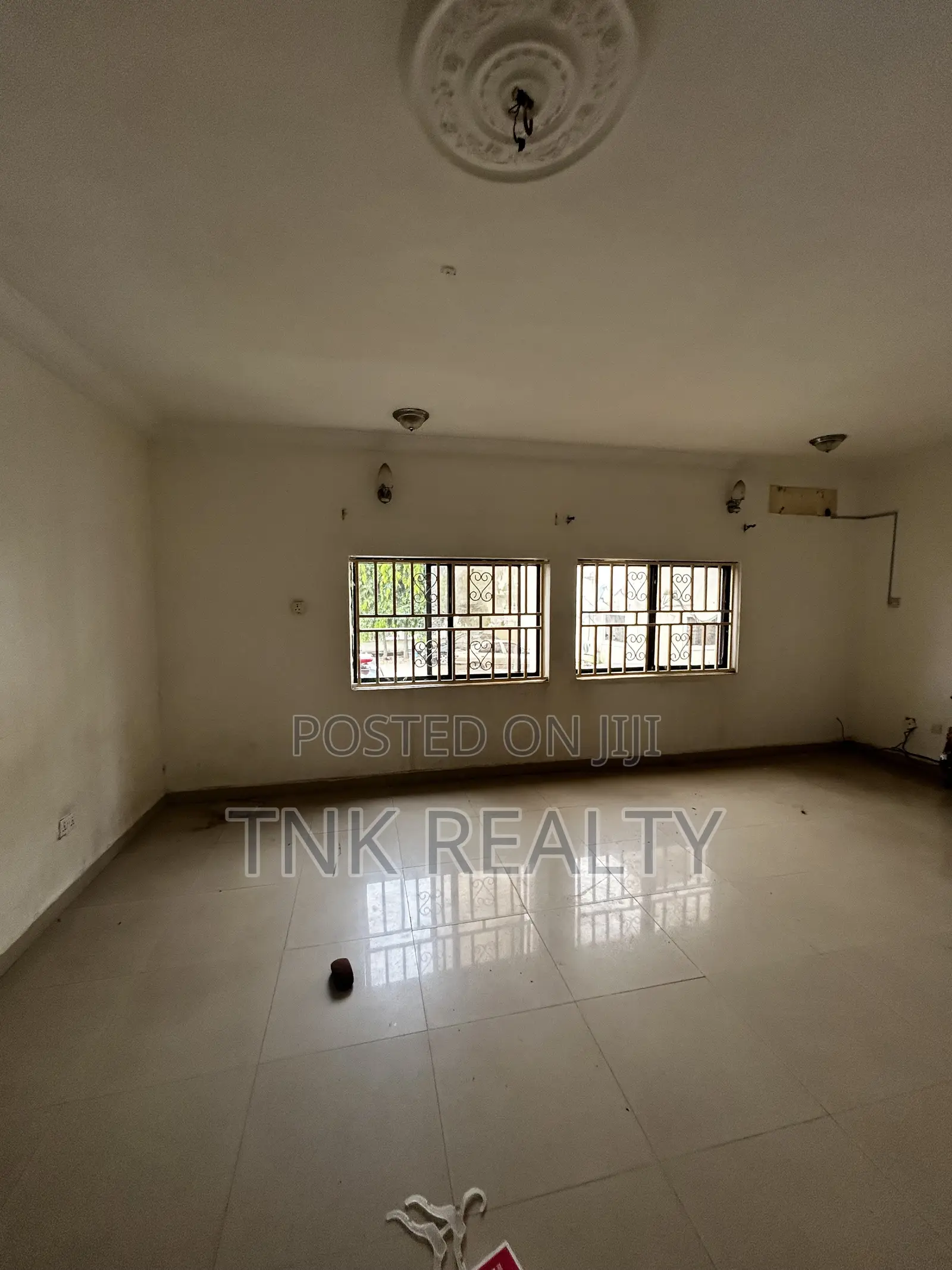 2bdrm Apartment in Wuse 2 for rent