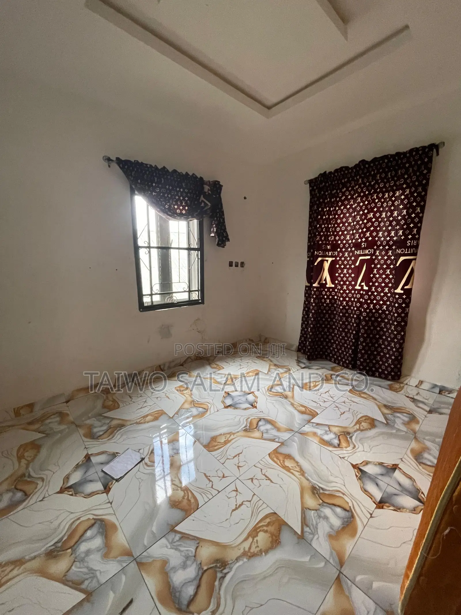 4bdrm Duplex in Ibadan Polytechnic/University for sale