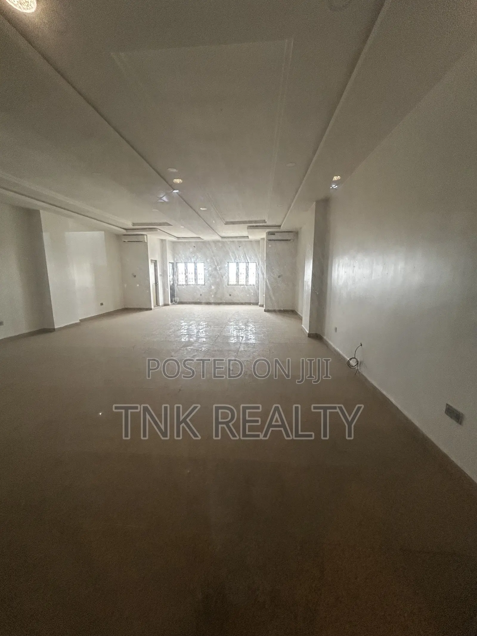 Office Space/Shop to Let in Mabushi Near Bus Terminal