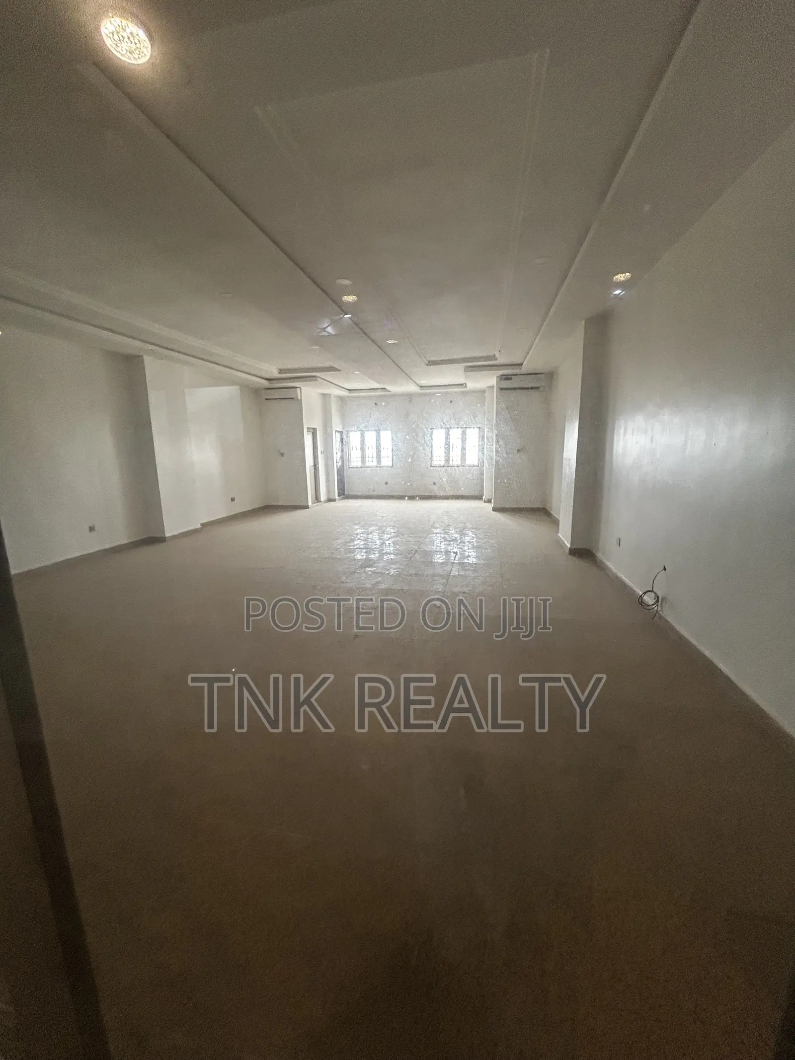 Office Space/Shop to Let in Mabushi Near Bus Terminal
