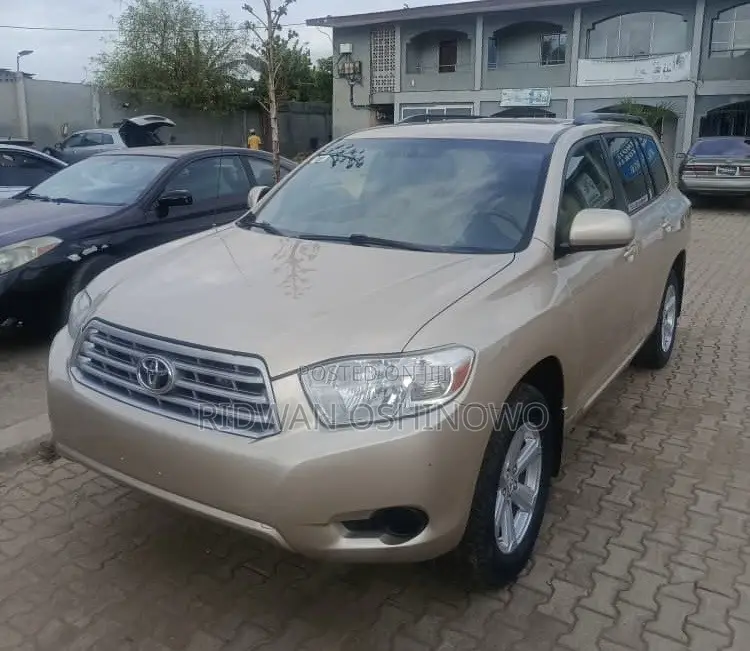 Toyota Highlander Sport 2009 Gold