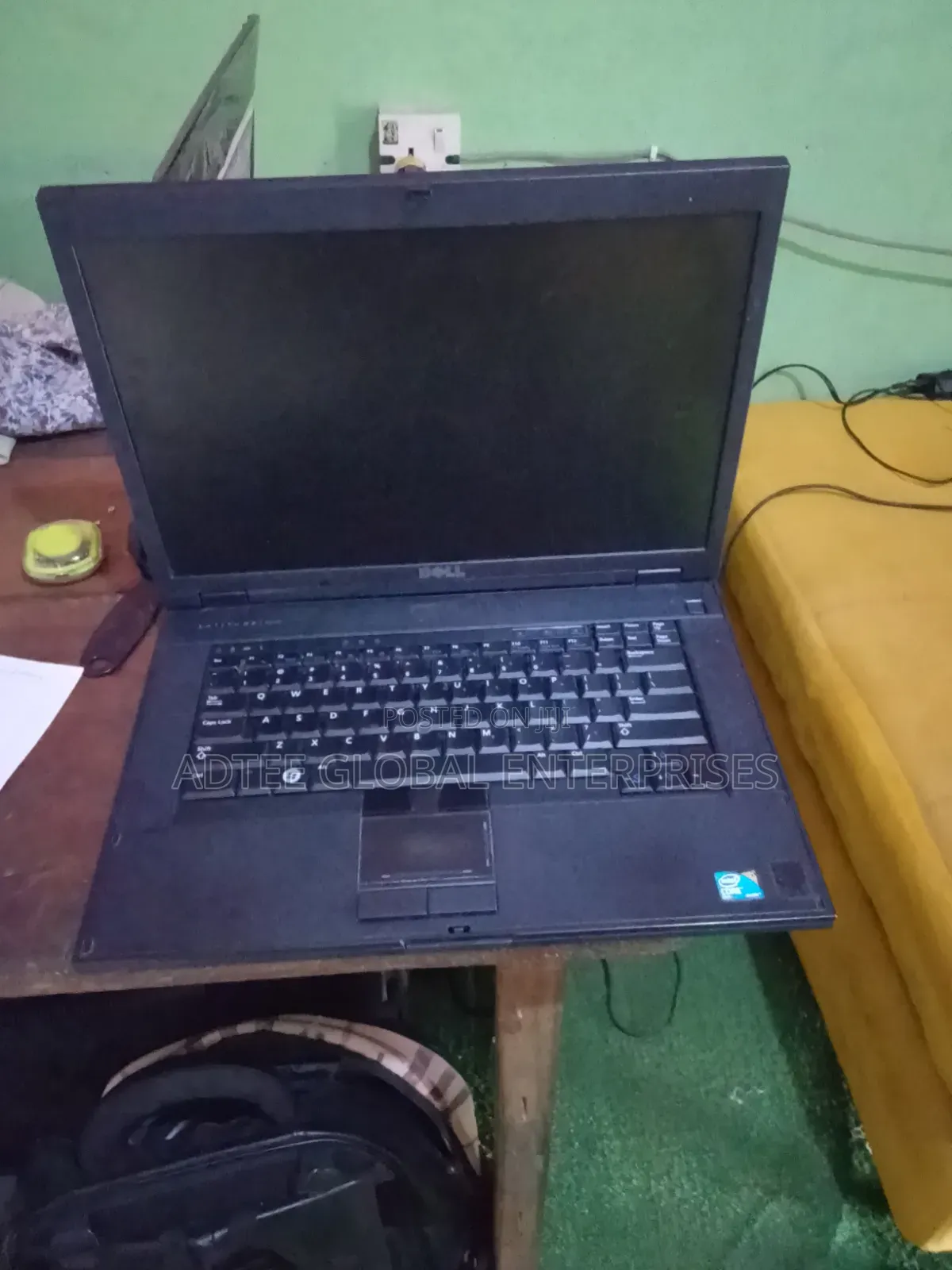 Laptop Dell Latitude E5500 4GB Intel Core 2 Duo HDD 250GB