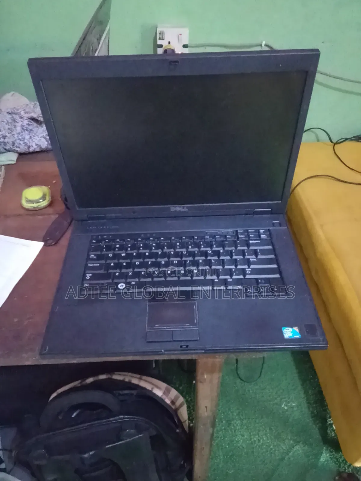 Laptop Dell Latitude E5500 4GB Intel Core 2 Duo HDD 250GB