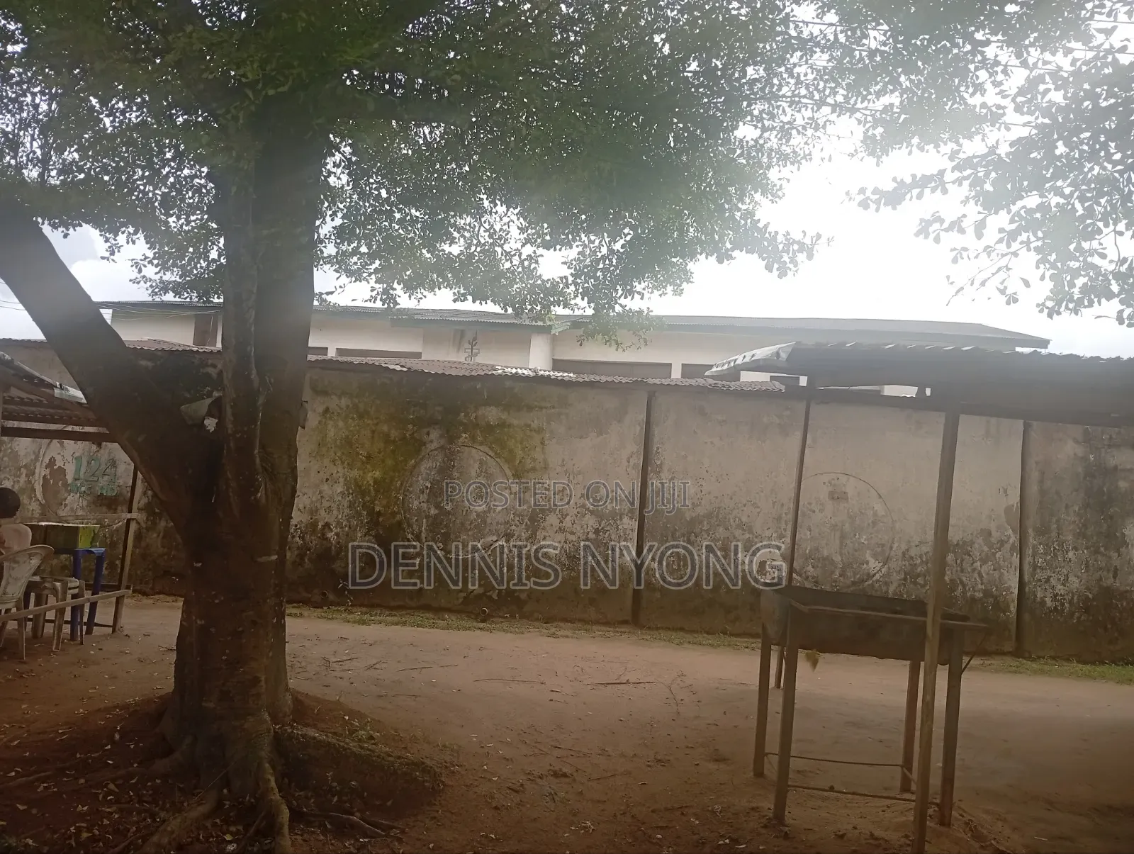 15bdrm Duplex in Mcc, Effio Ette, Calabar for sale