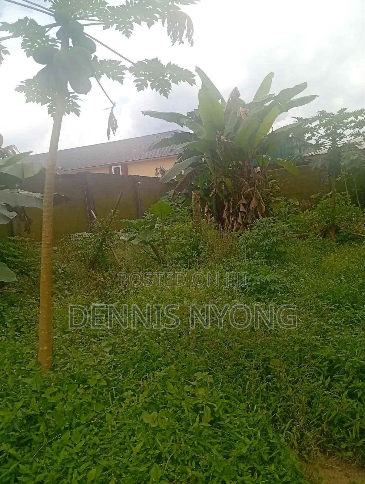 15bdrm Duplex in Mcc, Effio Ette, Calabar for sale