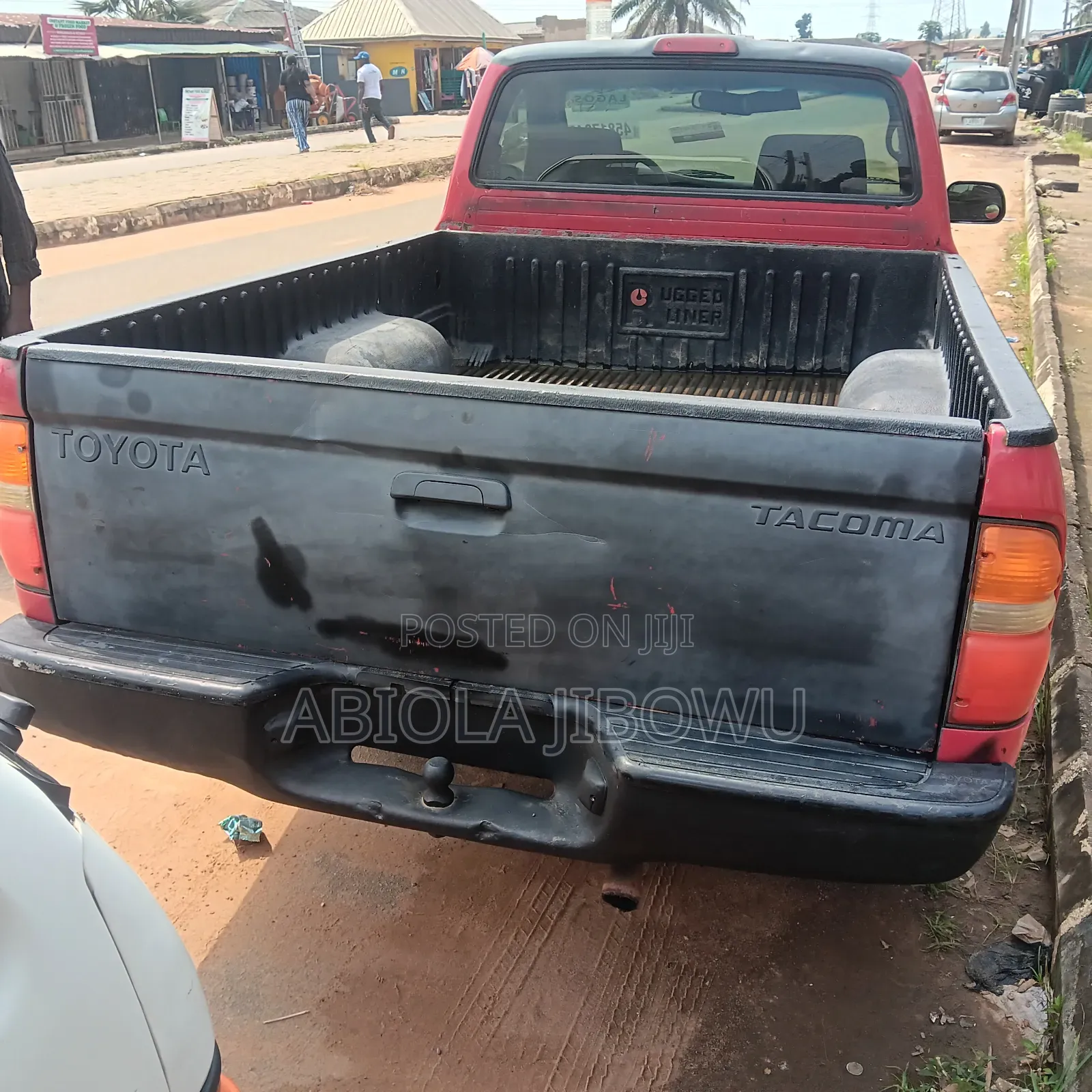 Toyota Tacoma Base 4x2 Regular Cab 103.3 in. WB 2002 Red