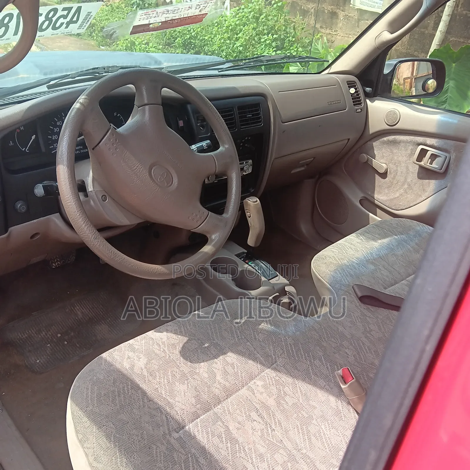 Toyota Tacoma Base 4x2 Regular Cab 103.3 in. WB 2002 Red
