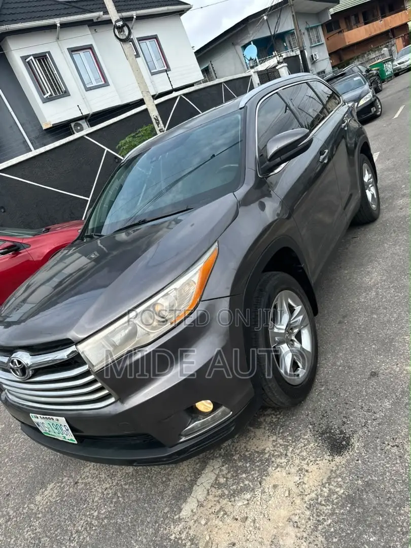 Toyota Highlander Limited 4dr SUV (3.5L 6cyl 6A) 2015 Gray